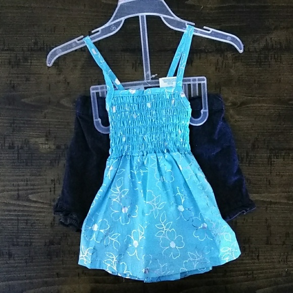 Outfit - Picture 1 of 3